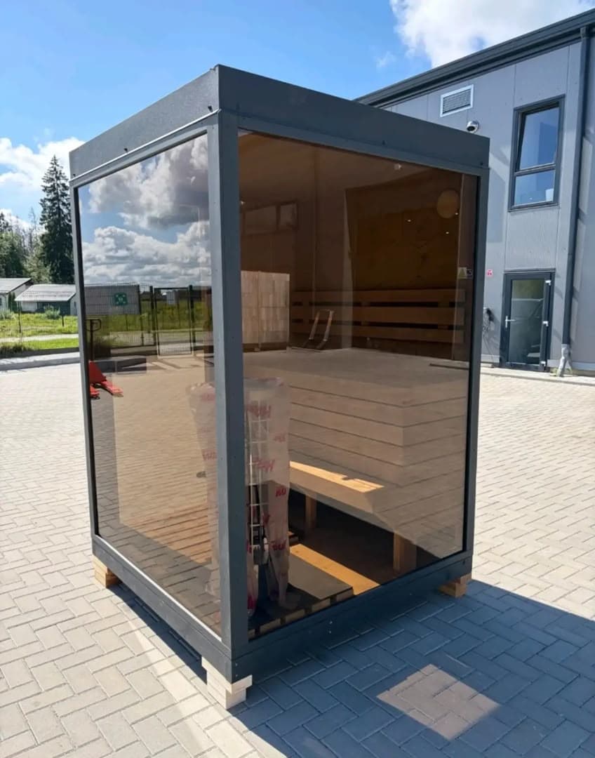 Panorama-Glassauna mit Harvia-Ofen